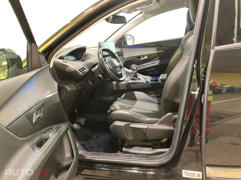 Peugeot 5008 1.2 PureTech Allure Pack