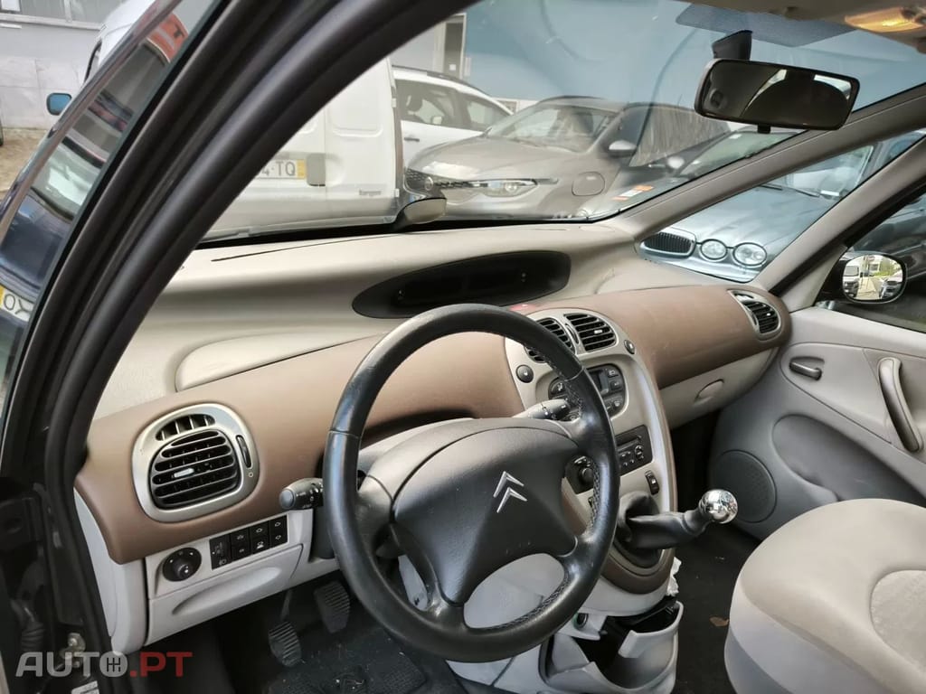 Citroen Xsara Picasso 1.6i Exclusive