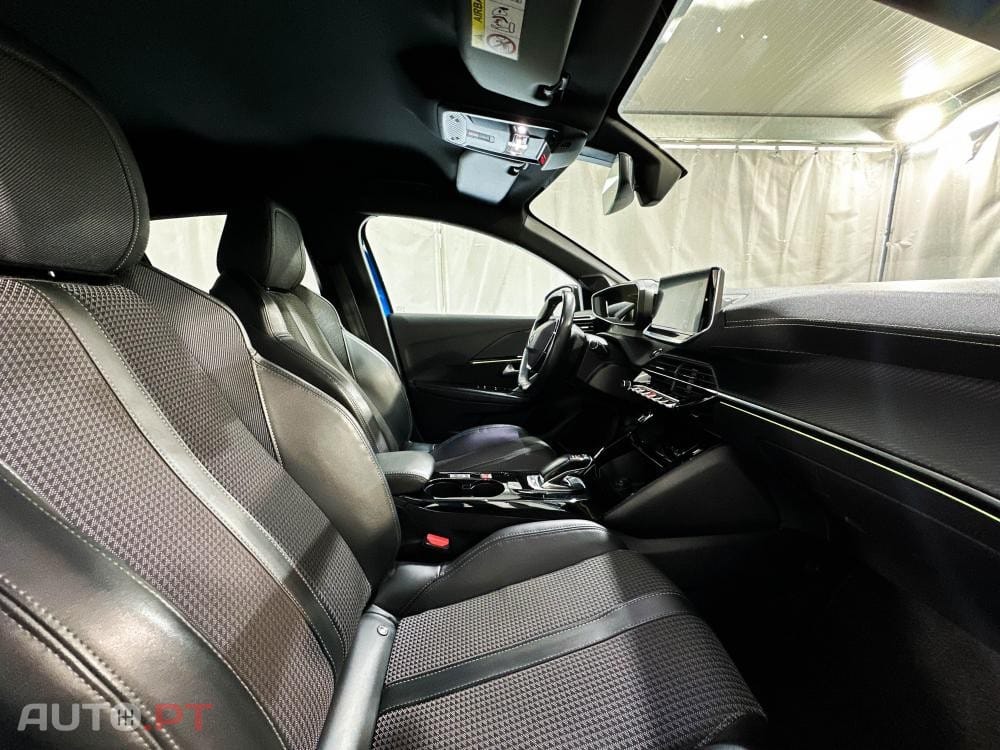 Peugeot E-208 50 kWh GT Pack
