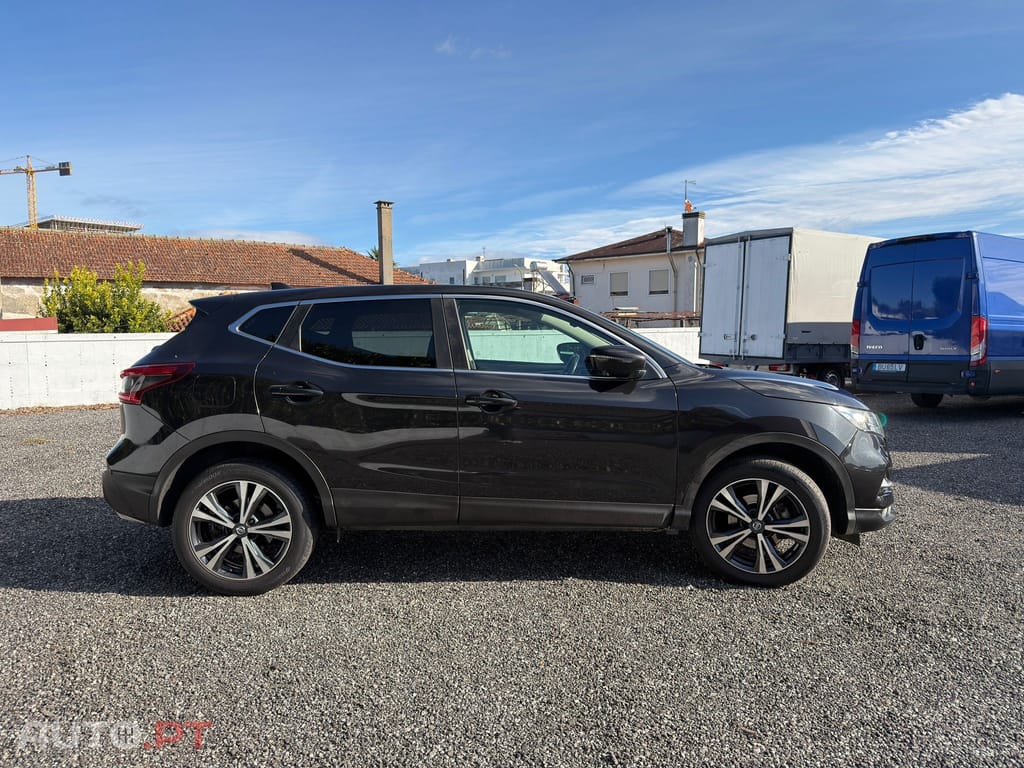 Nissan Qashqai 1.5 dCi N-Connecta