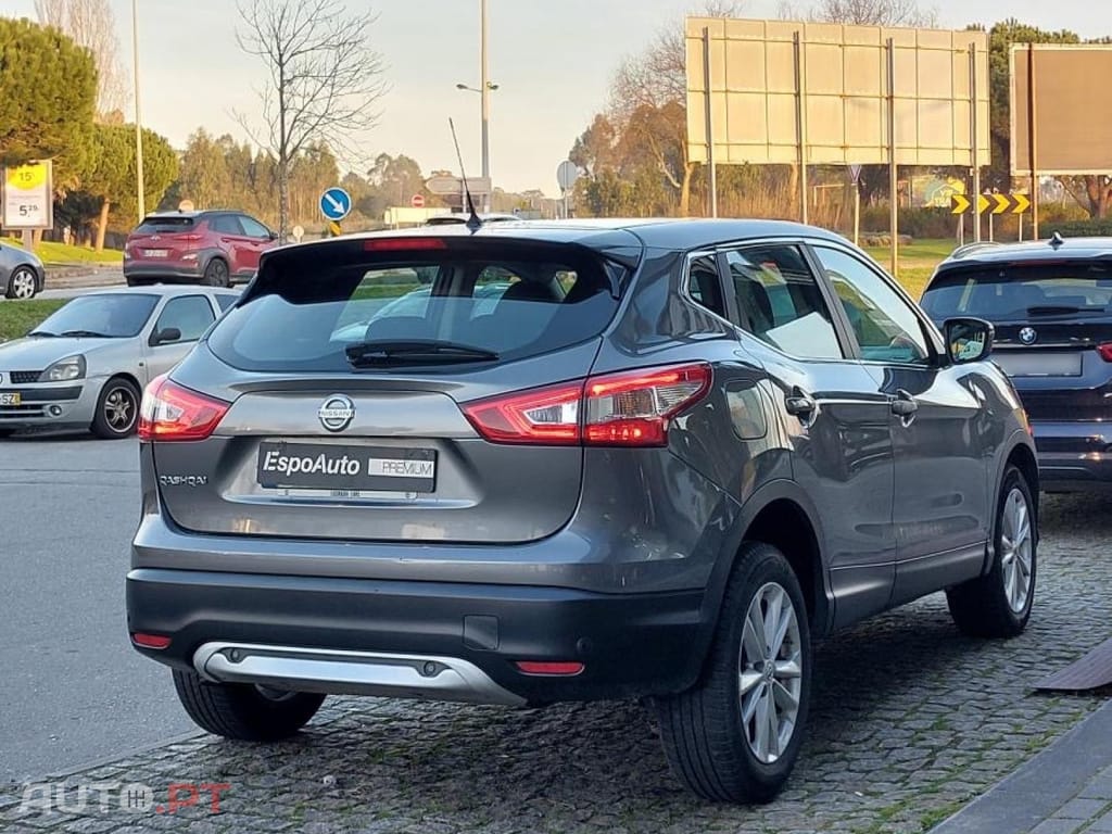 Nissan Qashqai 1.2 DIG-T N-Connecta 