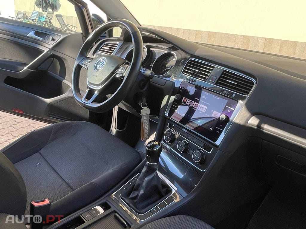 Volkswagen Golf 1.6 Confortline