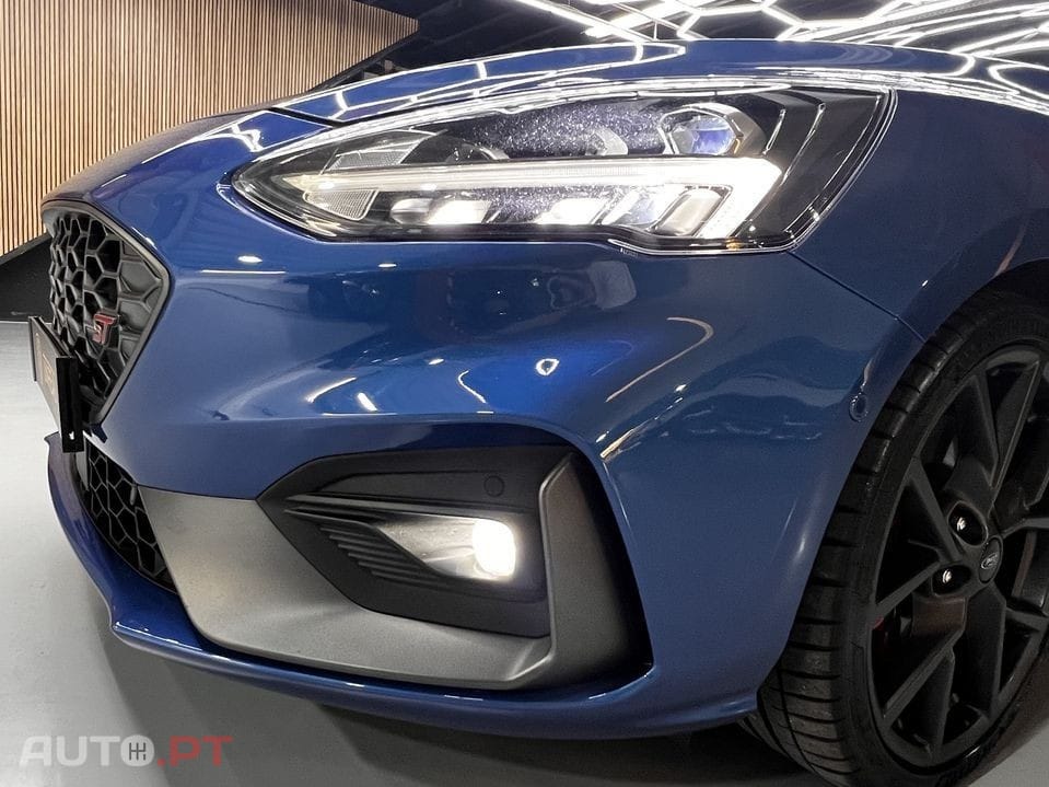 Ford Focus SW 2.3 EcoBoost S&S ST