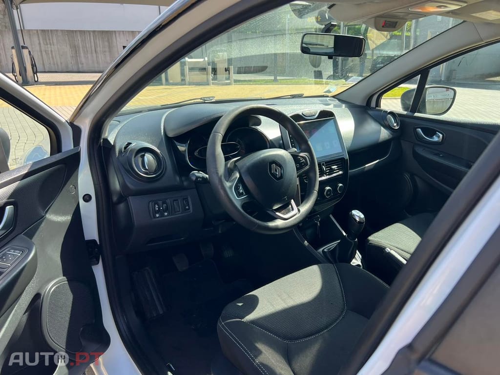 Renault Clio LIMITED
