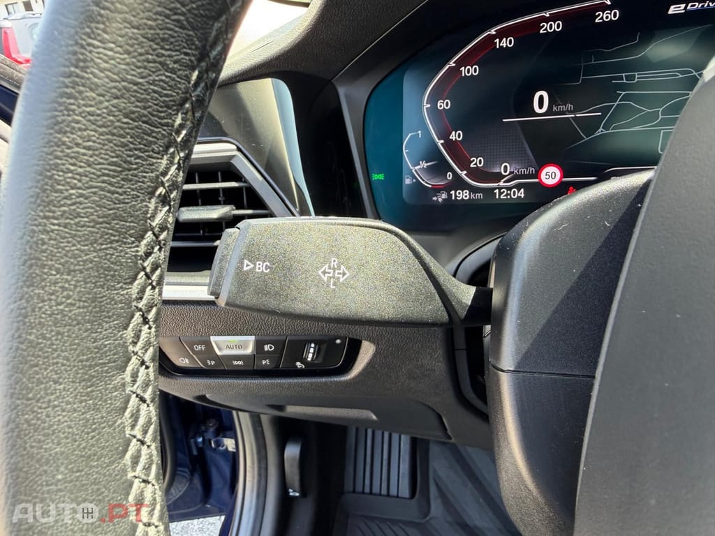 BMW 330 e Line Sport Auto