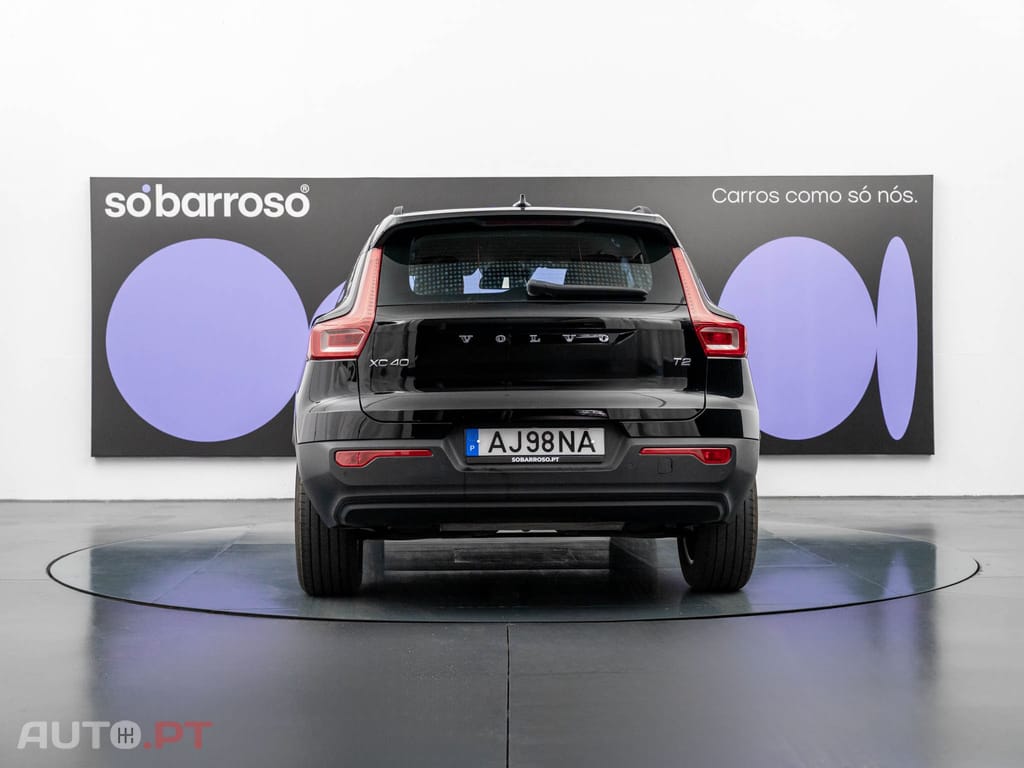 Volvo XC40 1.5 T2 Momentum