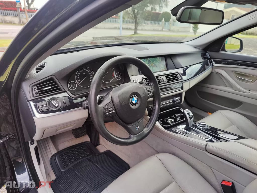 BMW 520 d Line Luxury Auto — fotografia 6