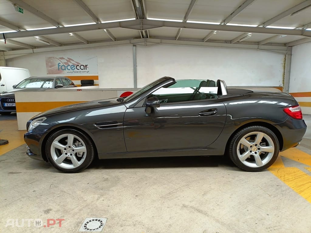 Mercedes-Benz SLK 200 BlueEFFICIENCY 7G-TRONIC Edition 1