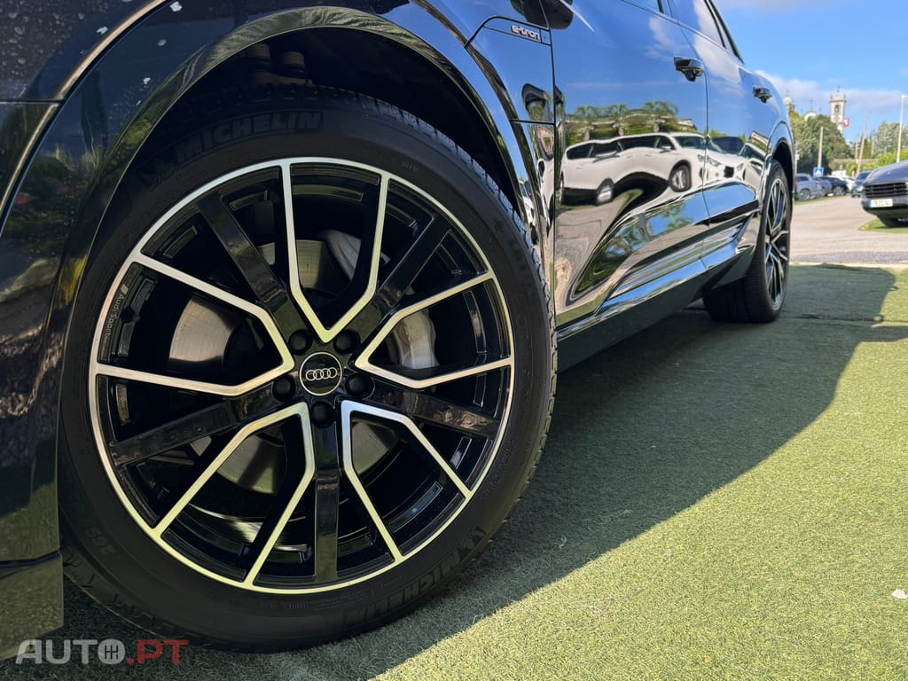 Audi E-Tron 55 quattro S line