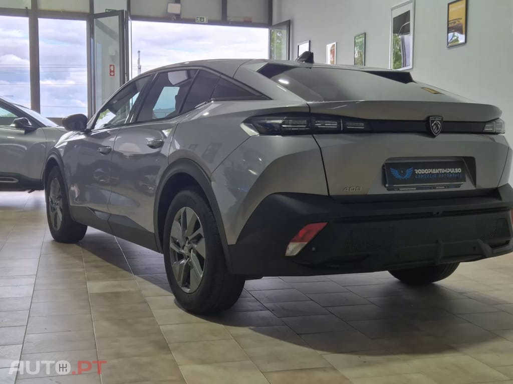 Peugeot 408 1.2 Hybrid Allure e-DCS6