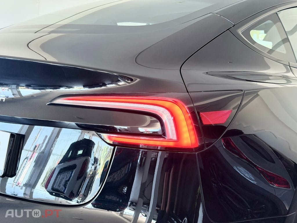 Tesla Model 3 Tração Traseira Premium