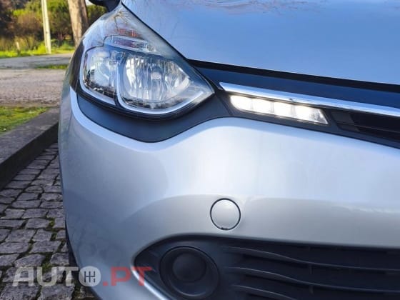 Renault Clio 1.2 16V 75 Collection