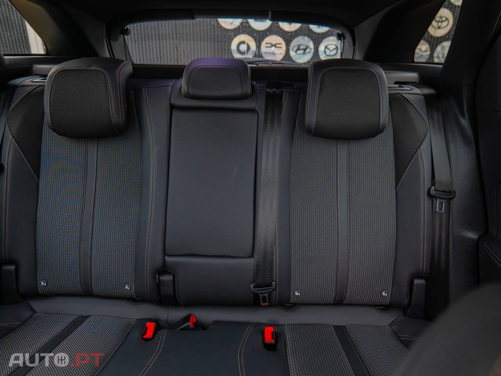 Peugeot 3008 1.6 Hybrid GT e-EAT8