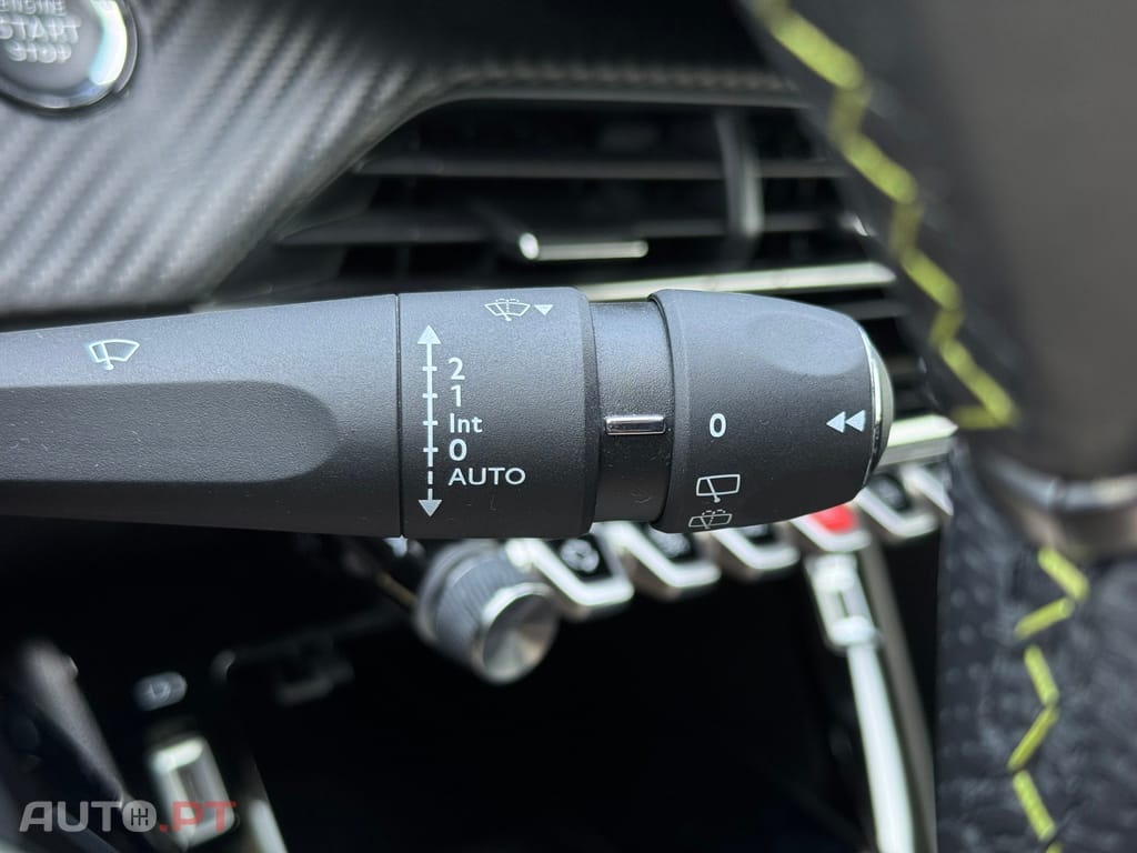 Peugeot E-2008 50 kWh GT