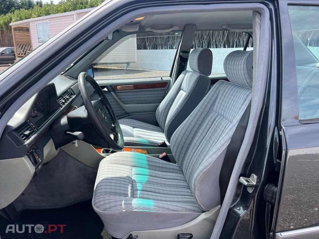 Mercedes-Benz E 280 Classic