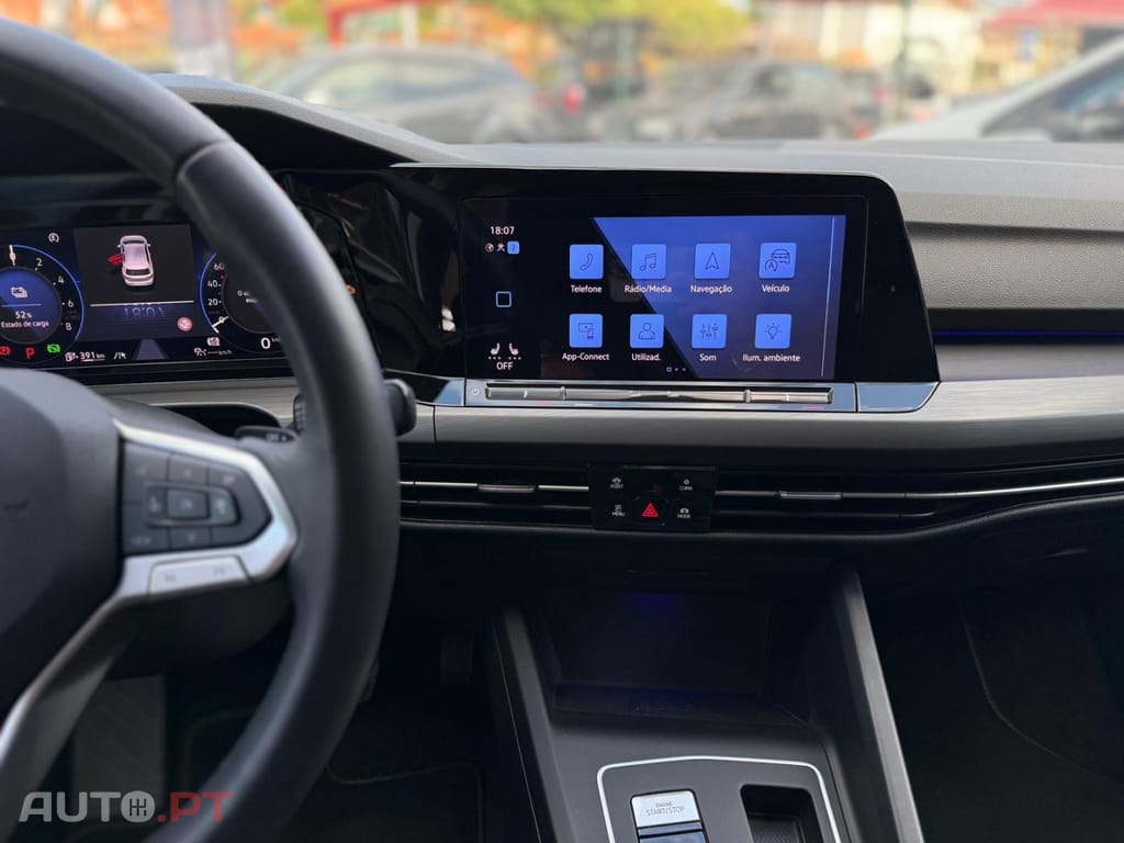 Volkswagen Golf 1.4 eHybrid OPF DSG Style