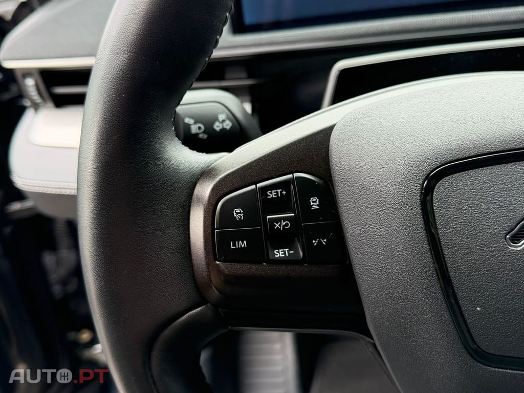 Ford Mustang Mach-E Standard