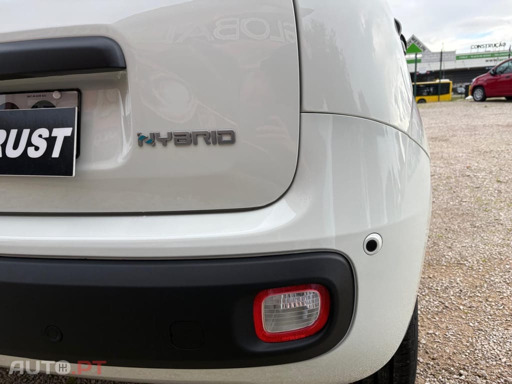 Fiat Panda 1.0 Hybrid Pandina