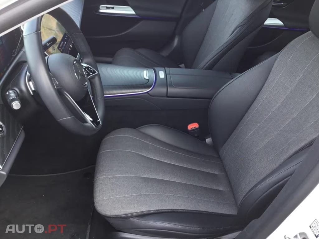 Mercedes-Benz E 300 e Limousine   I.V.A DEDUTÍVEL