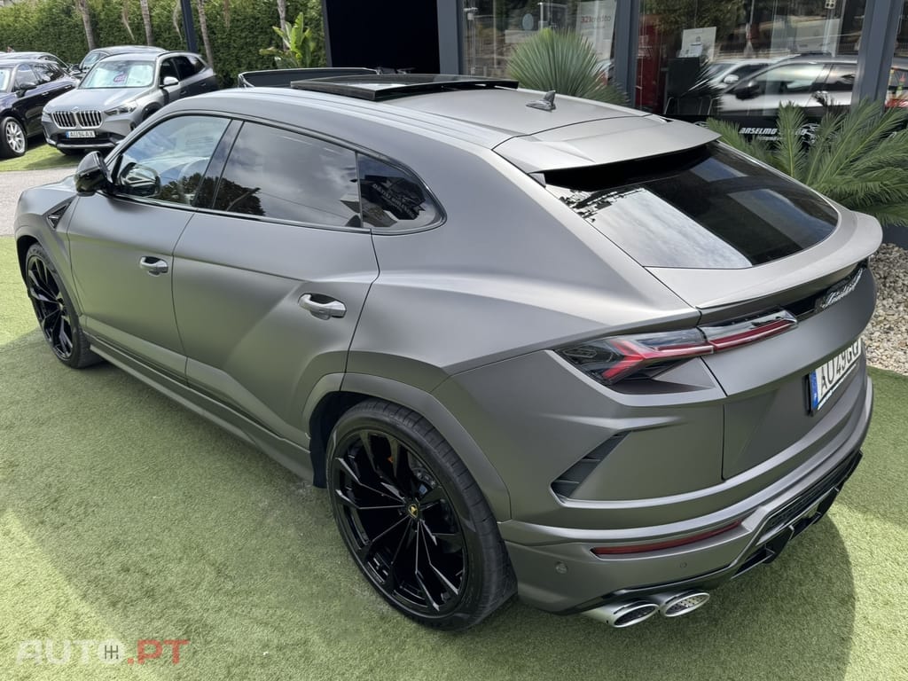 Lamborghini Urus 4.0 V8