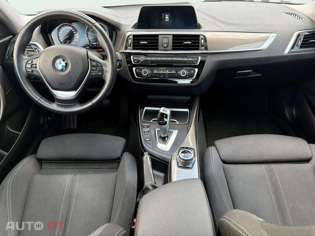 BMW 218 i Coupe Line Sport Auto