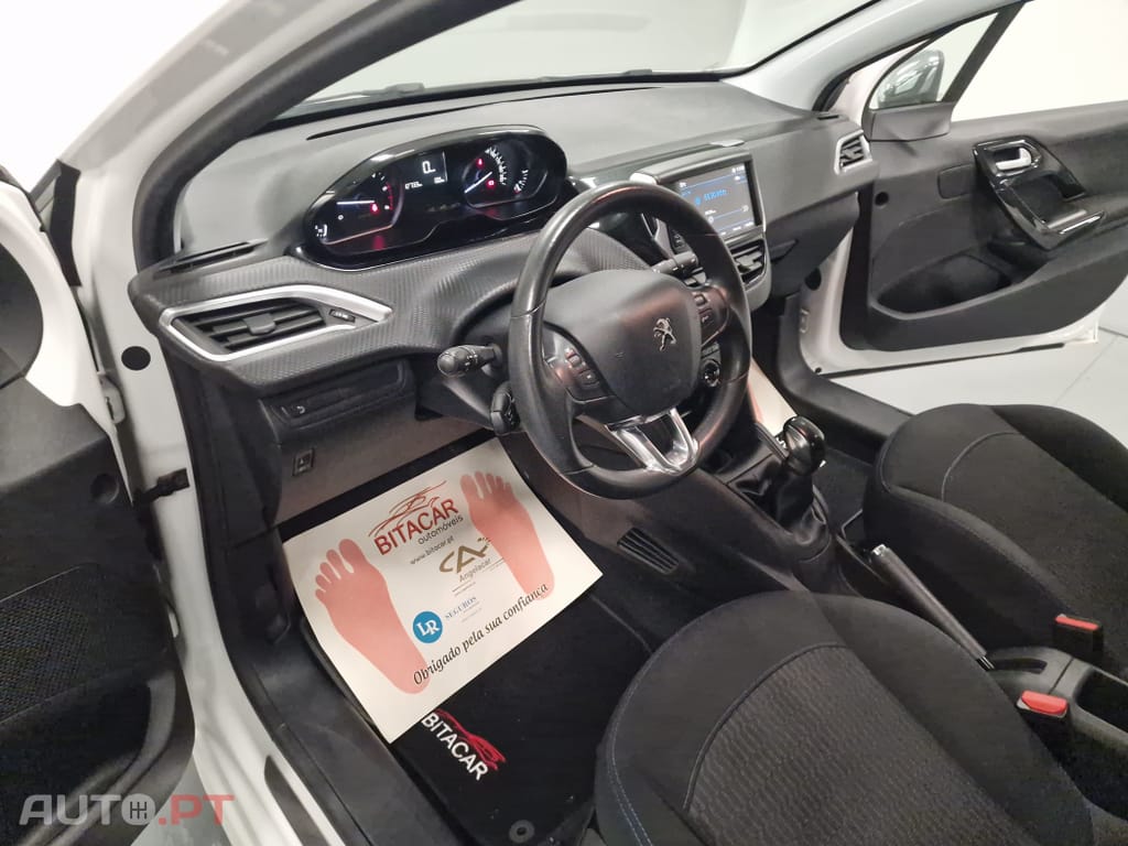 Peugeot 208 1.6 BlueHDi Style