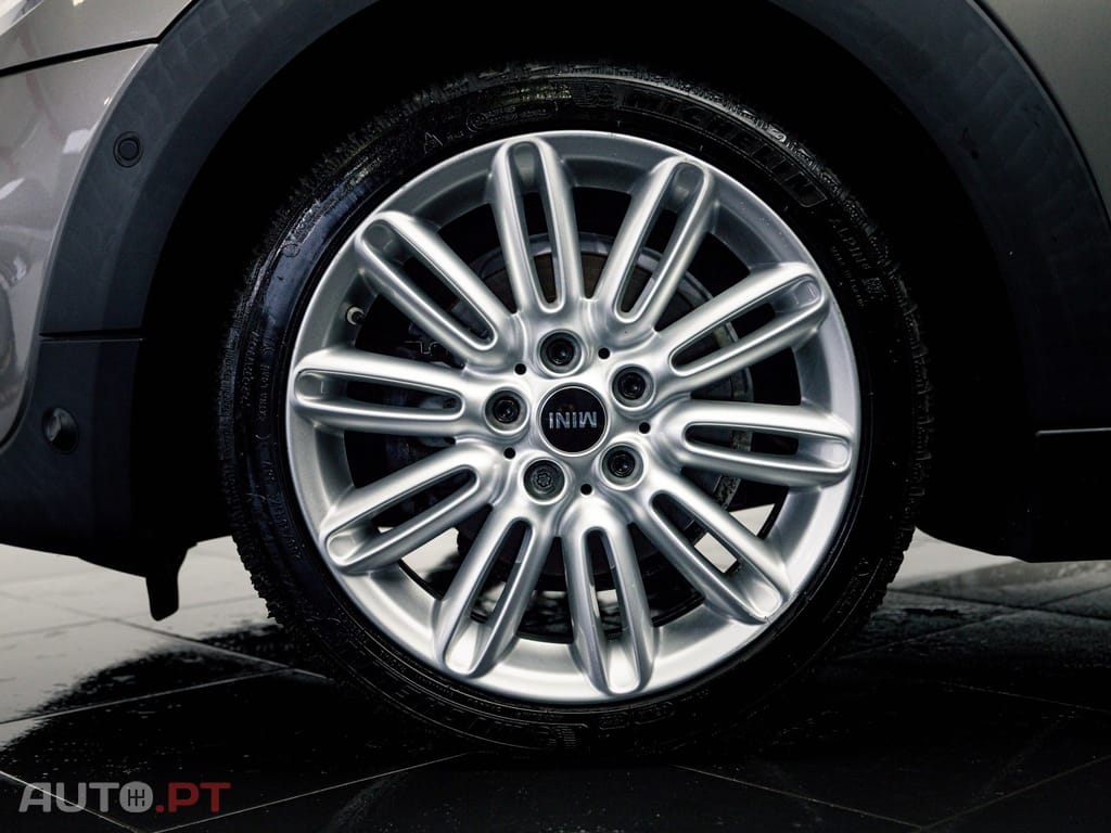 MINI Cooper Cooper D Auto