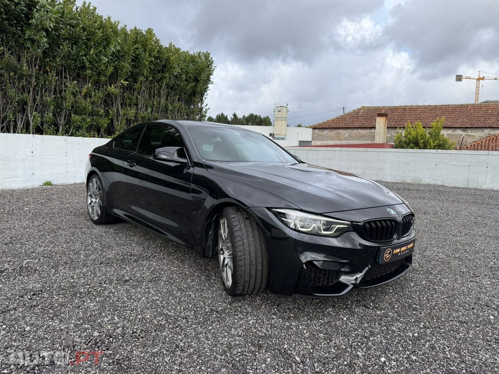 BMW M4 DKG Competition