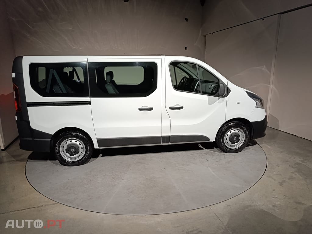 Renault Trafic 1.6 dCi Combi (9 Lug )