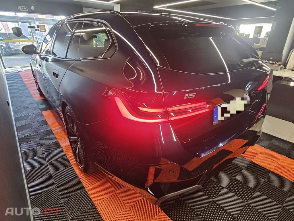 BMW i5 eDrive40 Pack Desportivo M Pro