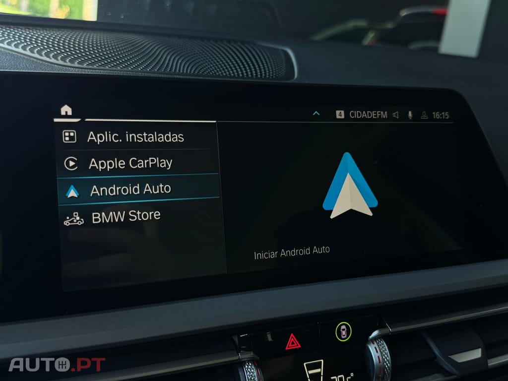 BMW 330 e Touring Auto