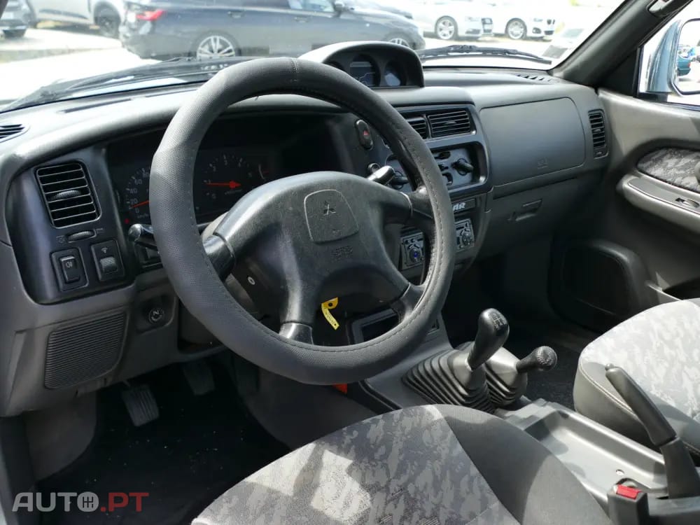 Mitsubishi L200 2.5 TD Strakar CD
