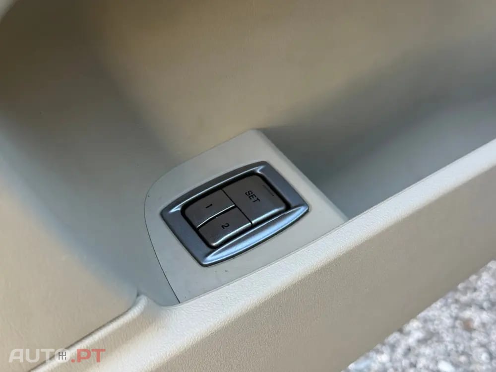 Jaguar XF 2.7 D V6 Luxury