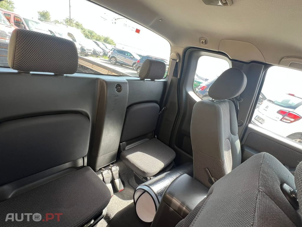 Nissan Navara Nav 2.5 dCi KC SE Comf+C-C+BDT