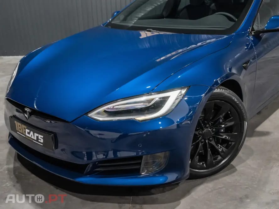 Tesla Model S 75