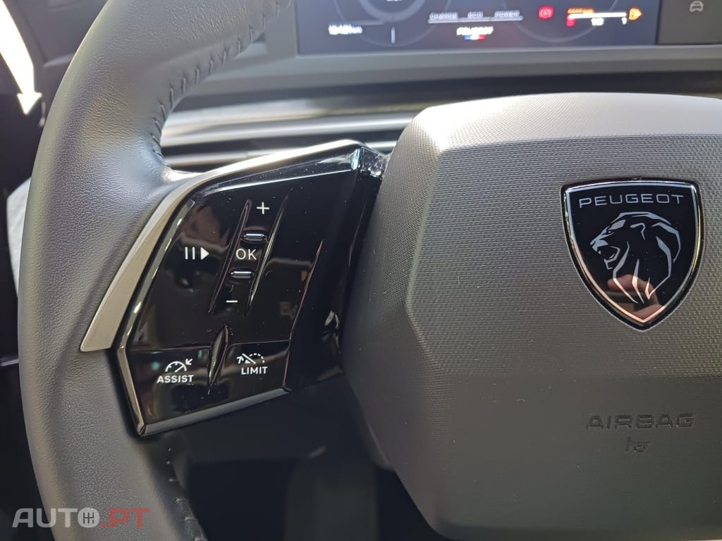 Peugeot 3008 1.2 Hybrid Allure Pack e-DCS6