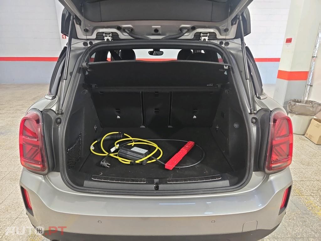 MINI Countryman Cooper SE Premium Classic Auto