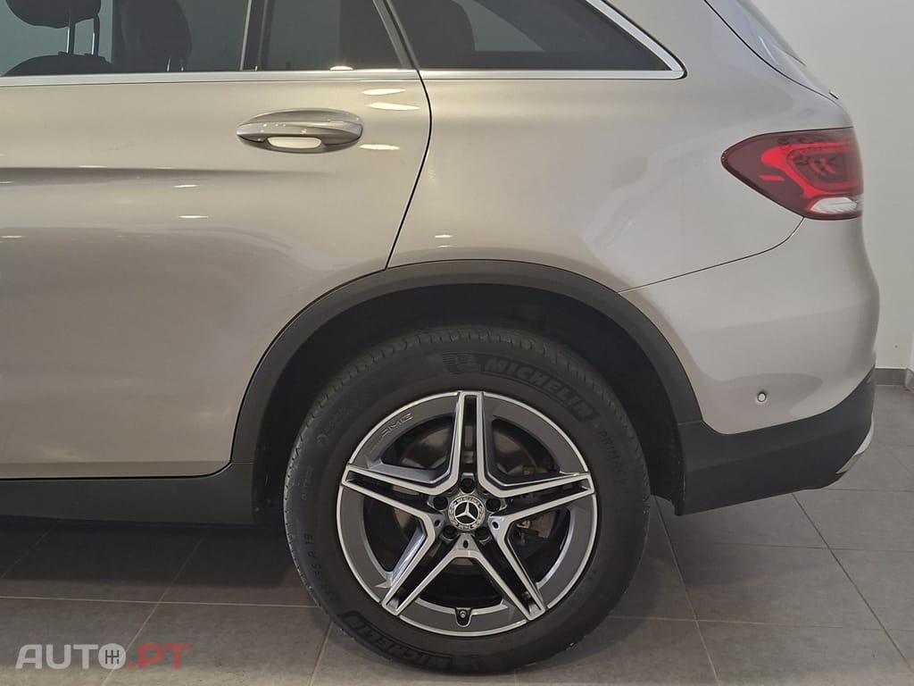 Mercedes-Benz GLC 300 d 4Matic 9G-TRONIC AMG Line