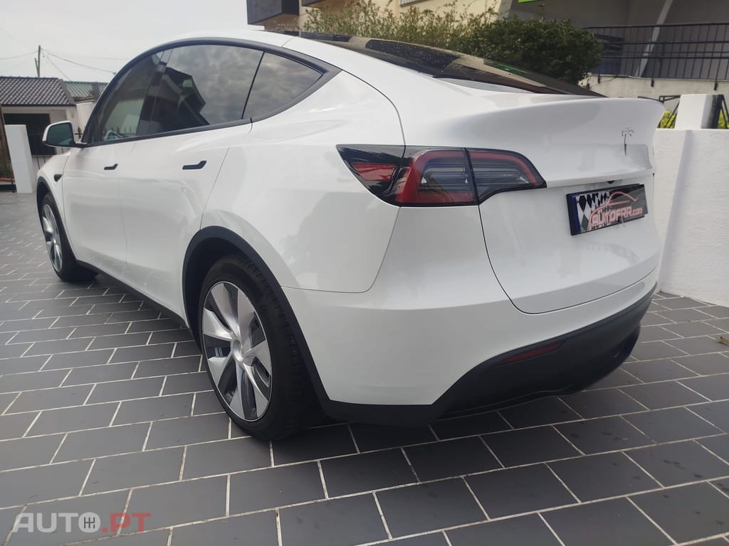 Tesla Model Y Tração Traseira