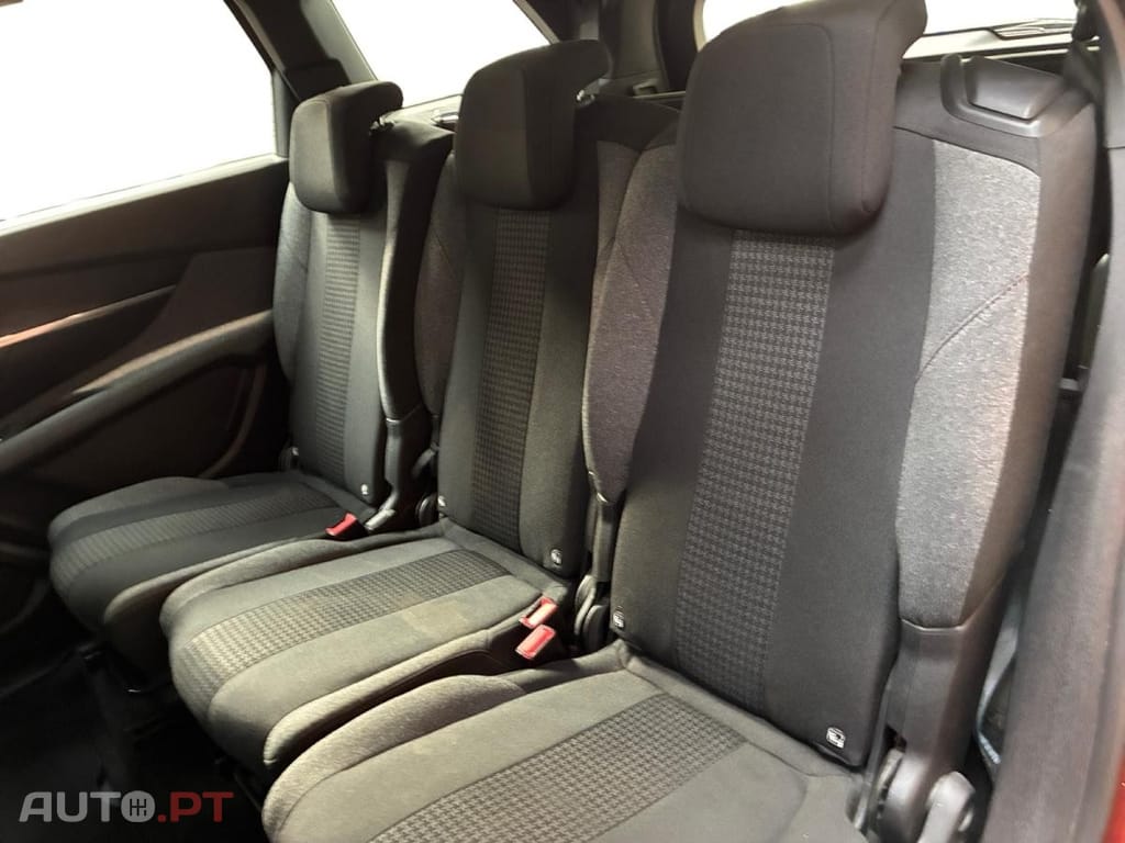 Peugeot 5008 1.5 BlueHDi Active Pack