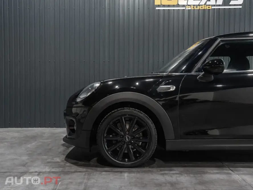 MINI Cooper Cooper D