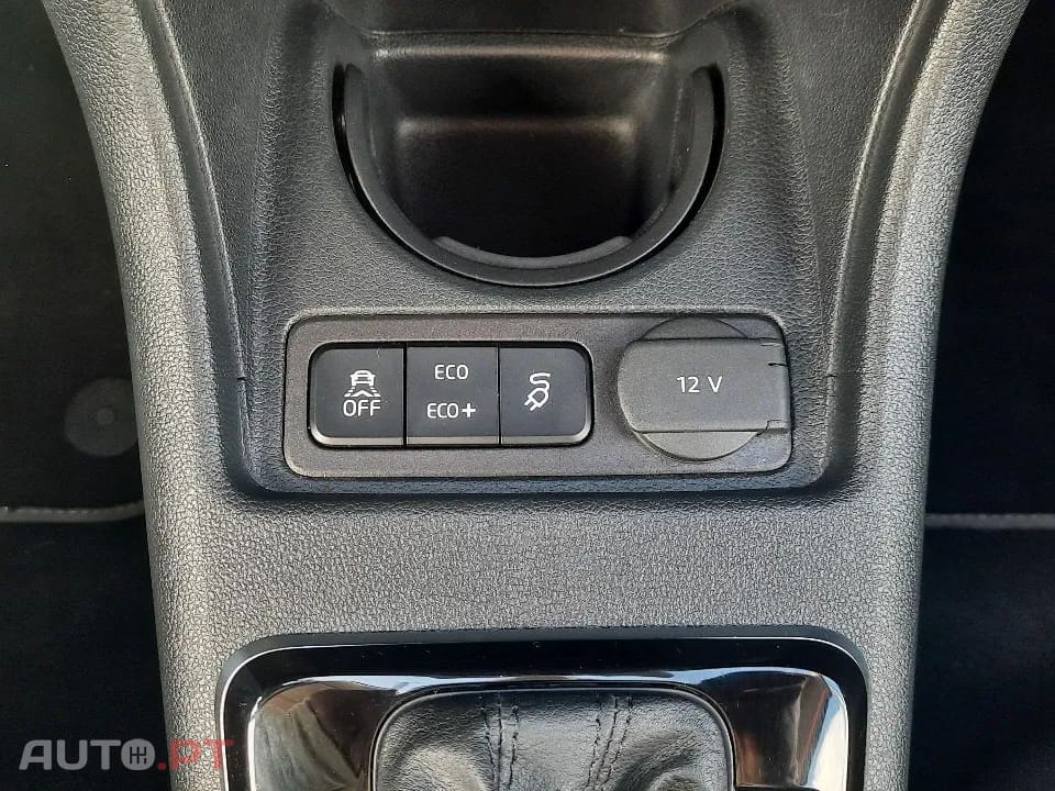 Volkswagen e-Up Entry