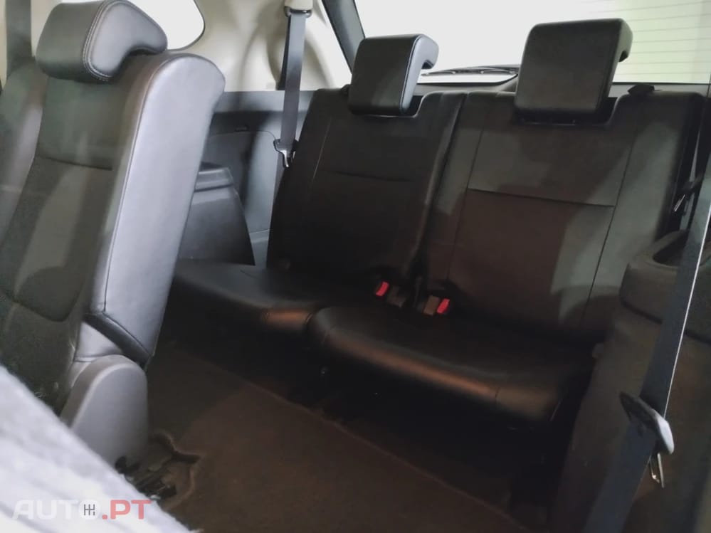 Mitsubishi Outlander 2.2 DI-D Instyle Navi