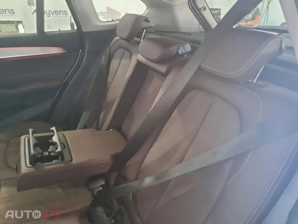 BMW X1 16 d sDrive xLine