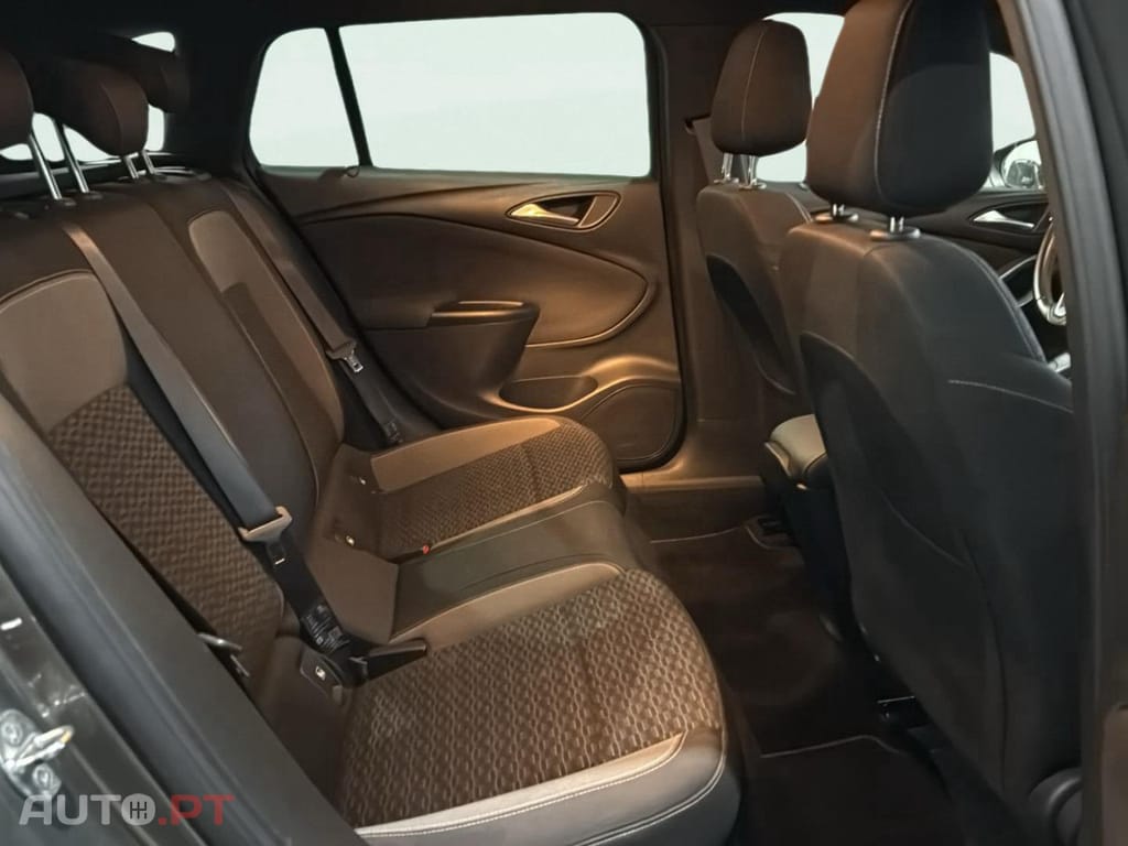 Opel Astra Sports Tourer Sports Tourer 1.2 T GS Line