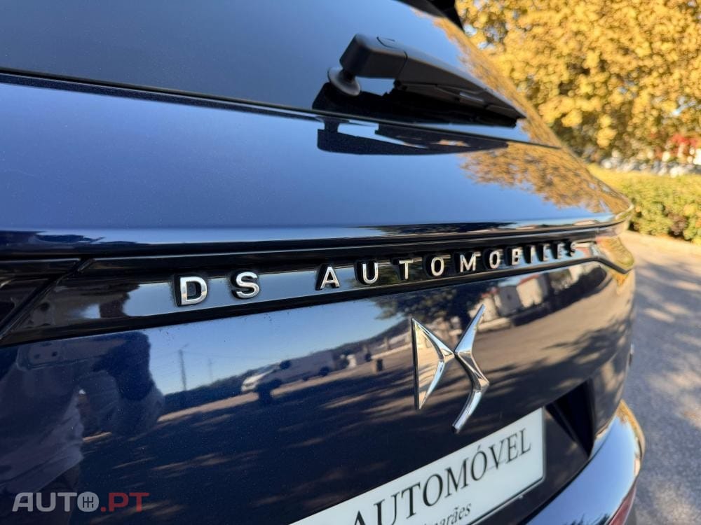 DS DS7 Crossback E-Tense Performance Line EAT8