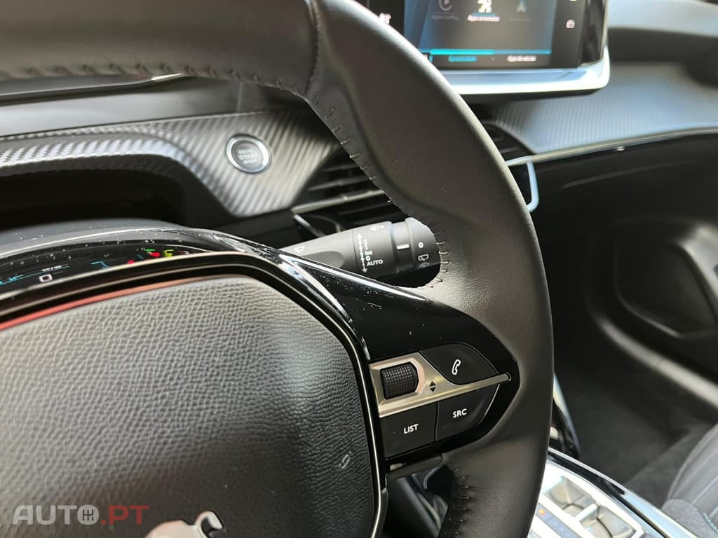 Peugeot E-208 50 kWh SE Style