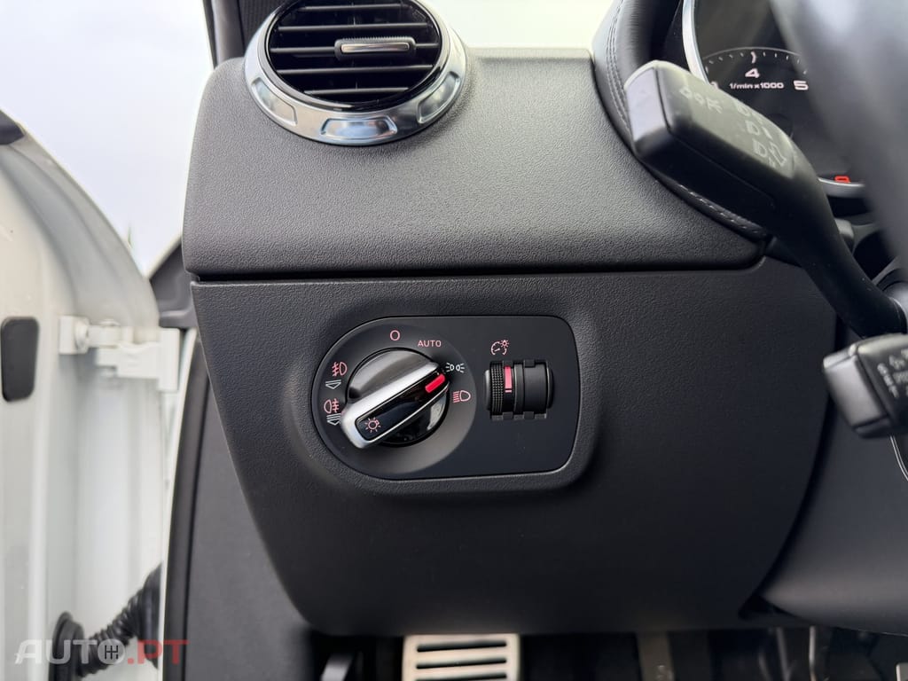 Audi TT 1.8 TFSI S-line