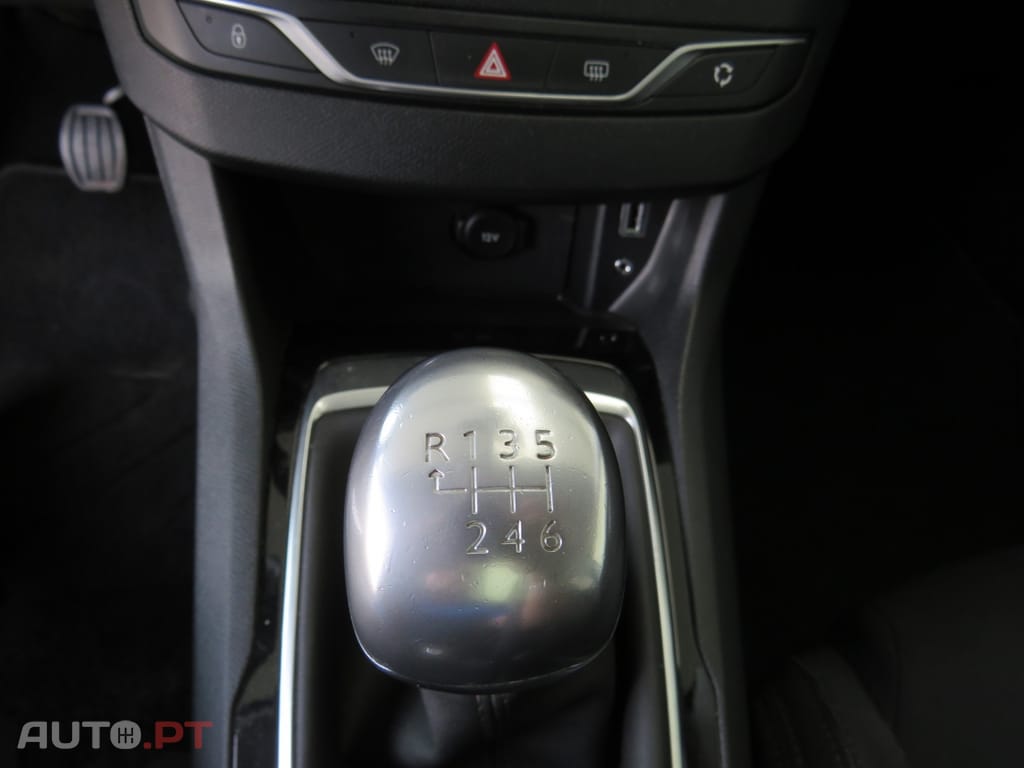 Peugeot 308 SW 1.6 HDI Panorâmico