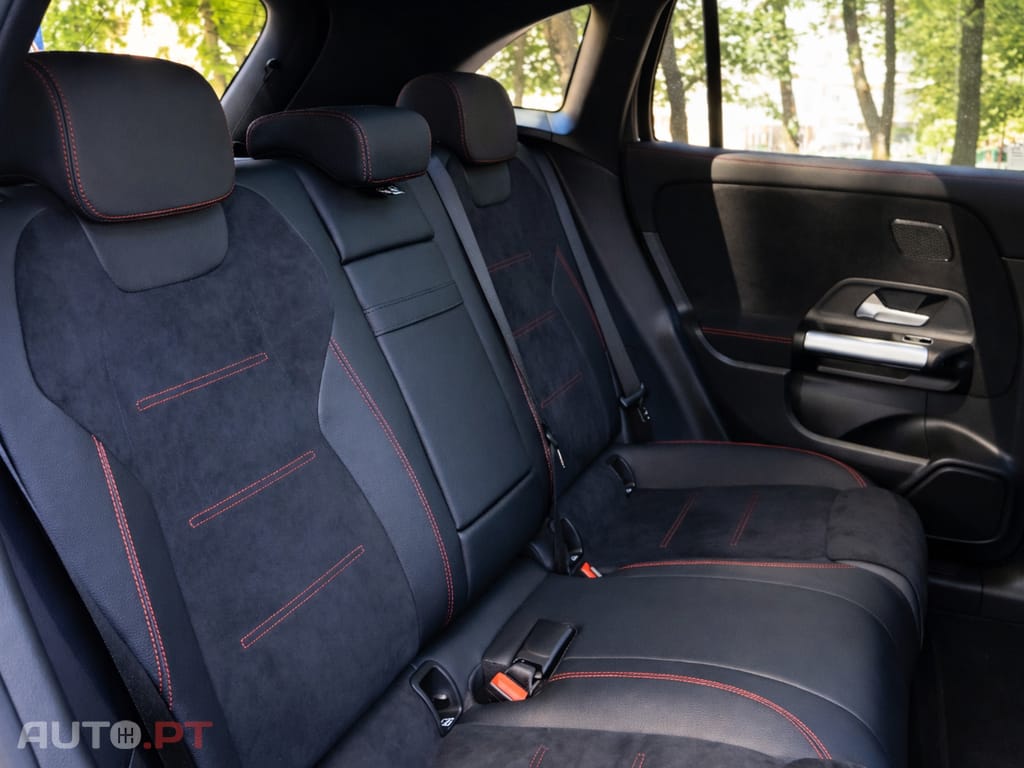 Mercedes-Benz EQA 300 3M AMG Advanced Line